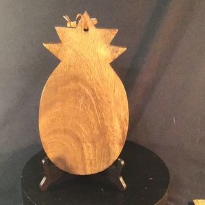 Waimea Valley Pineapple cutting board